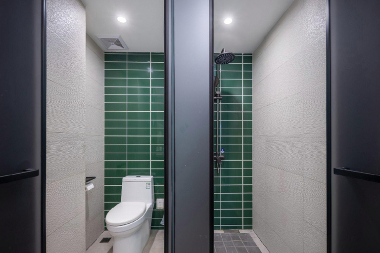 Bathroom 3, GreenTree Inn Express Hainan Haikou Lingao County 2nd Ring Road, Hainan