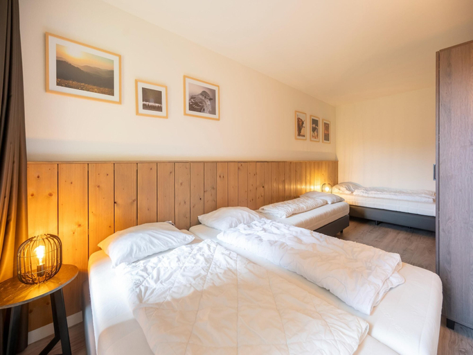 Room 3, Peaceful Nature Stay in Hambachtal Nature Park, Birkenfeld