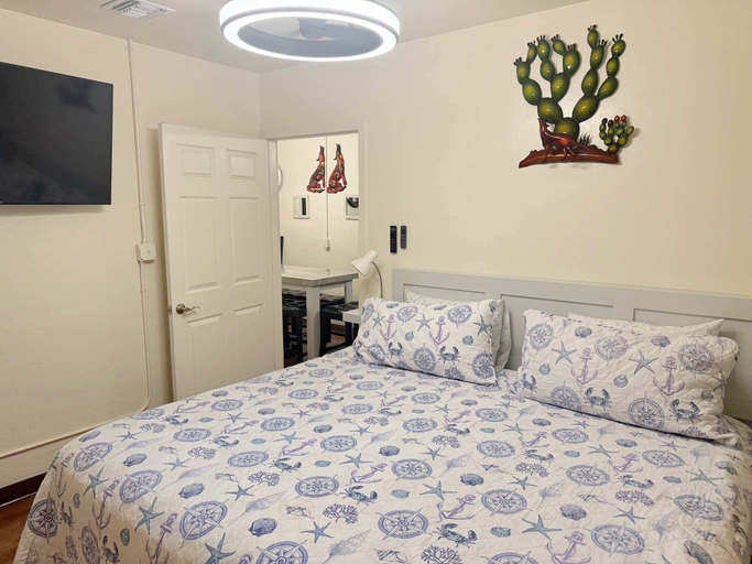 Room 5, Tucson Norris House, Pima