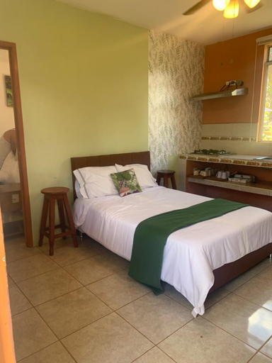 Bedroom 3, Quinta YaaxBe, Homún