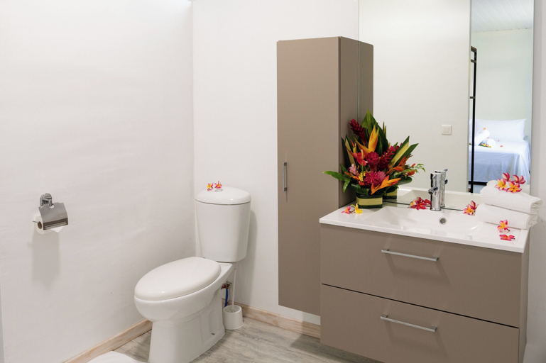 Bathroom 3, Matira Sandy Home, Bora Bora