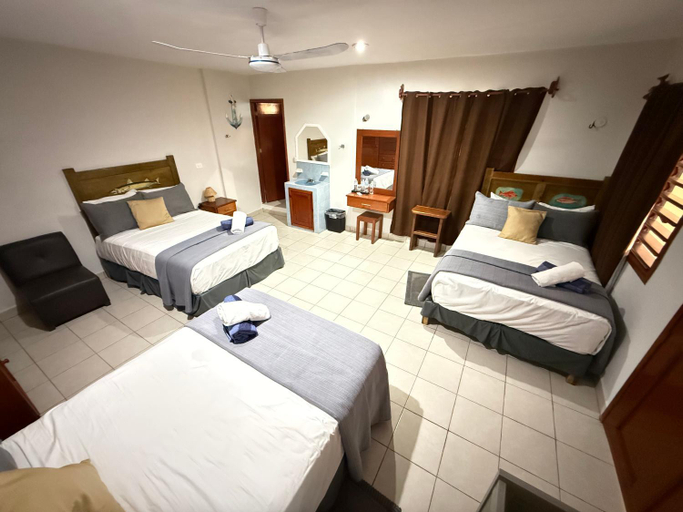 Bedroom, Hotel Fisherman lodge, cuarto base triple, Cozumel