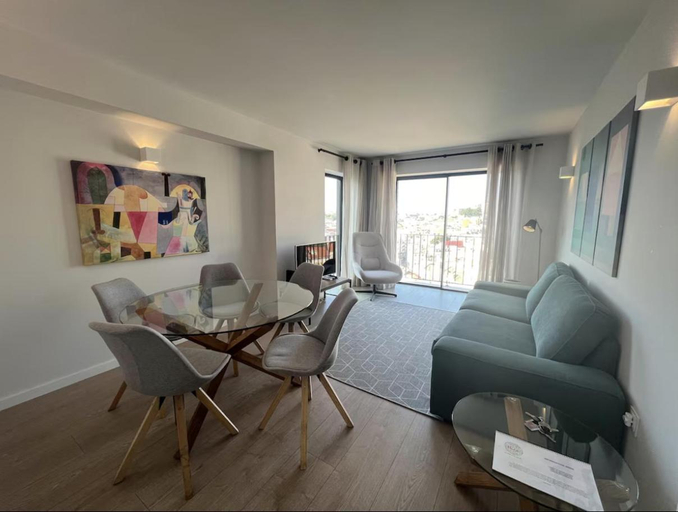 Others 4, Amazing View in the Castle Hill Apartment, Lisbon