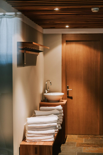 Bathroom, Alpina Lech - Your home from home, Bludenz
