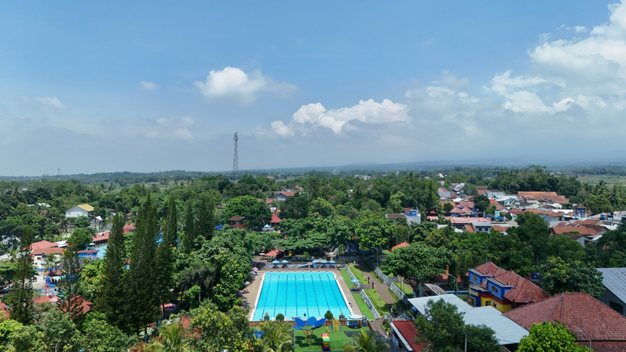 Others 5, Hotel Owabong, Purbalingga