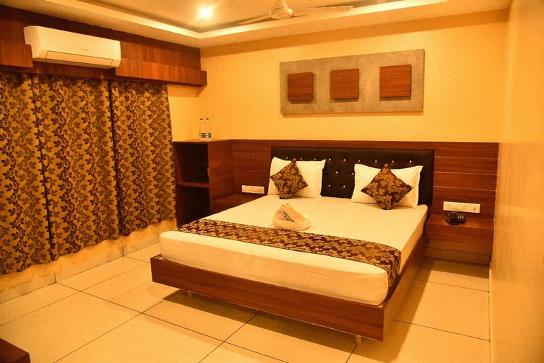 4, Hotel Four Seasons, Nagappattinam