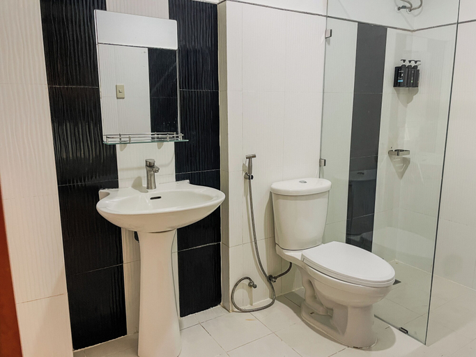 Bathroom 4, The Town, El Nido