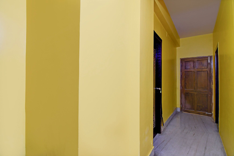 Lobby 2, Fabhotel Yellow Rose, Kolkata