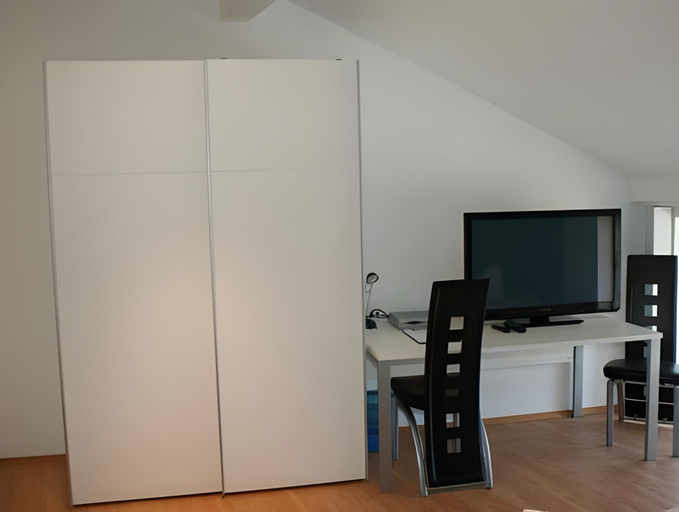 Bedroom 2, Hotel Ruhen, 24 Stunden Check in, Kuche, kostenfreie Parkplatze, Gifhorn