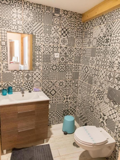 Bathroom 4, AlvorKiteCenter Guesthouse, Portimão