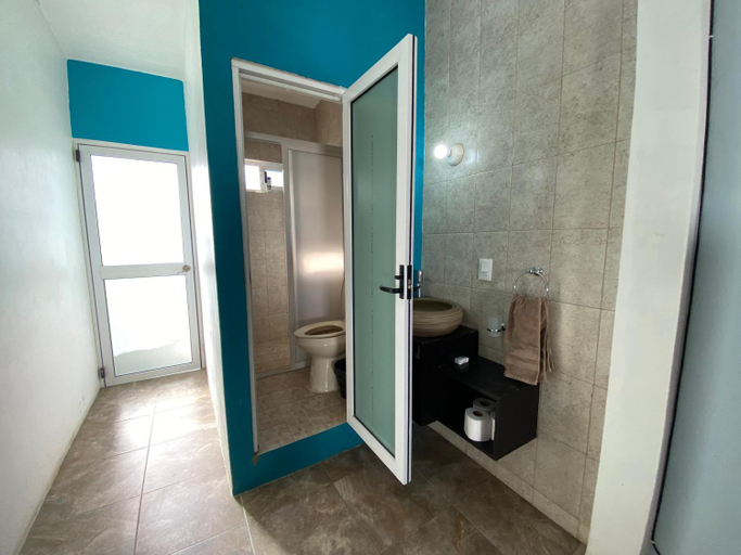 Bathroom, Casa Magro depto para 6, Del Centro