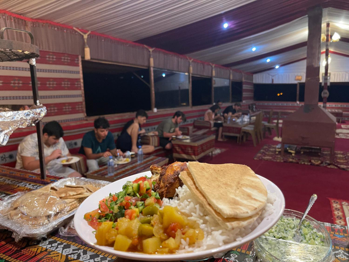 Food & Drinks 5, Dune Camp Tours, Quaira