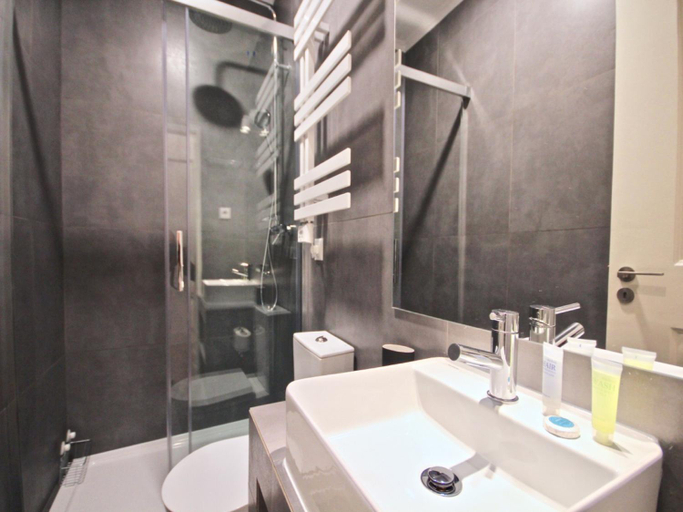 Bathroom 3, Akicity Anjos Blossom, Lisbon