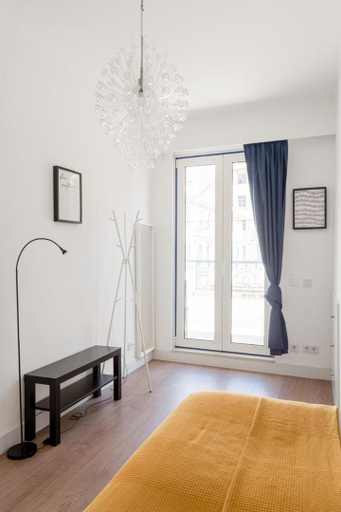 Bedroom 2, ALTIDO 2-BR Flat w/Terrace near Time Out Market, Lisbon