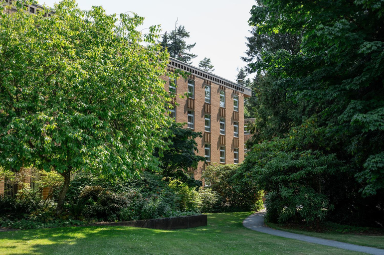 Exterior & Views 2, Pacific Spirit Hostel, Greater Vancouver