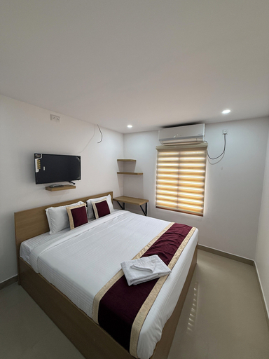 Room 2, Aero Inn - Managed by Precise Properties, Ernakulam