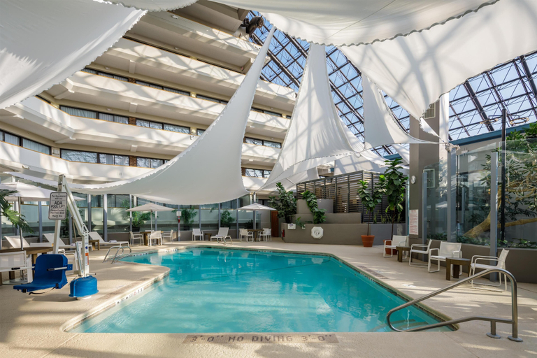 Sport & Beauty 3, DoubleTree by Hilton Hotel Rochester, Monroe