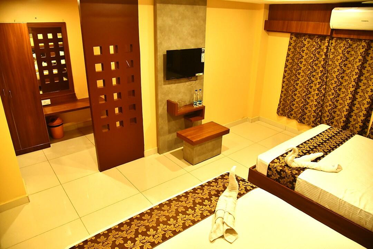 3, Hotel Four Seasons, Nagappattinam