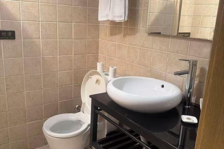 Bathroom 4, Ping'an Business Hotel, Harbin