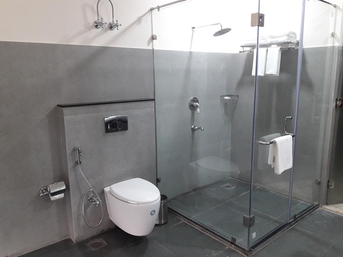 Bathroom, TGI GADH HATHOJ, Jaipur