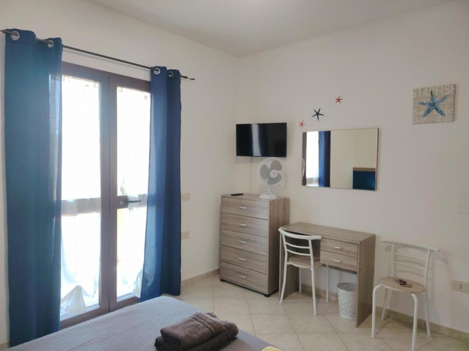 Bedroom 2, Bed & Breakfast Gli Alisei, Nuoro