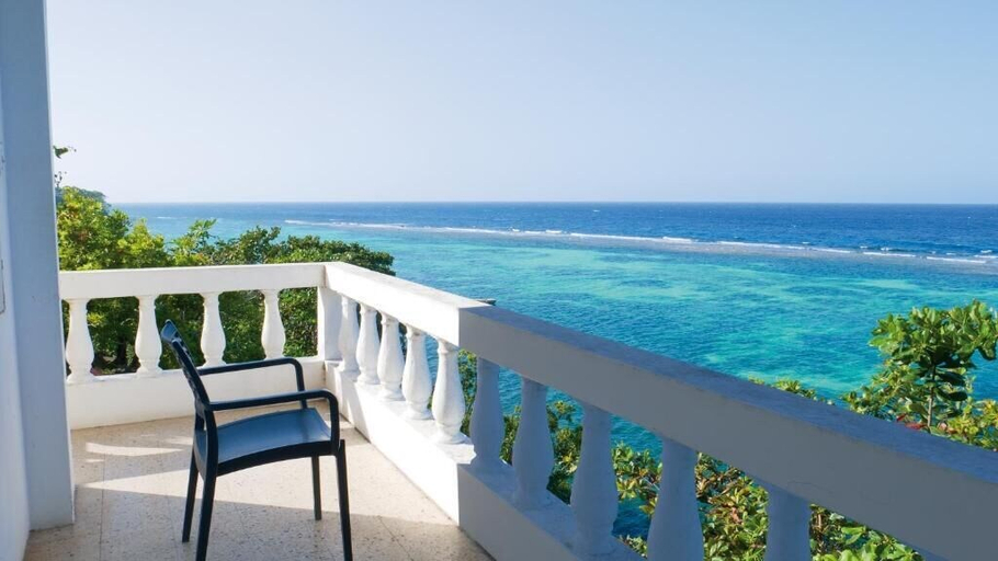 Property grounds, Blue Haven Guesthouse