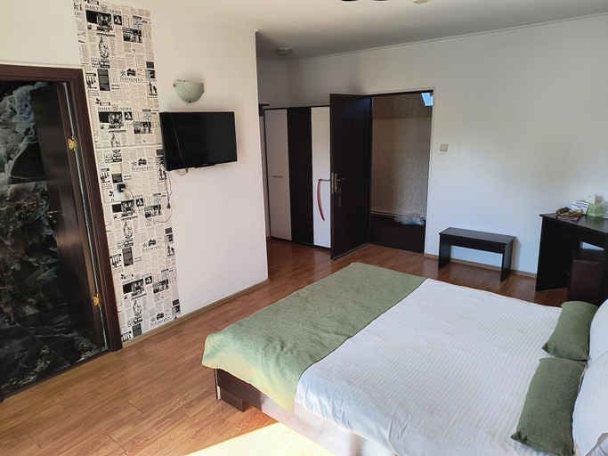 Bedroom 2, Casa Mais, Brasov