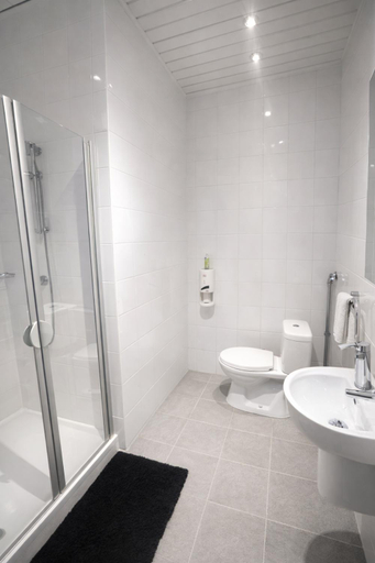 Bathroom 4, Nous Cafe & Restaurant, Melk