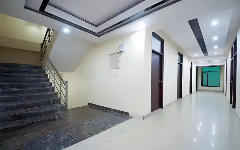 Public Area 4, Galaxy Hotel, Delhi