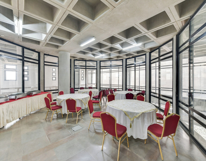 Dining, Ayatti By Caparo, Gautam Buddha Nagar