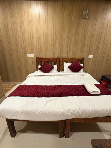 Room 2, Magpie Corbett, Nainital