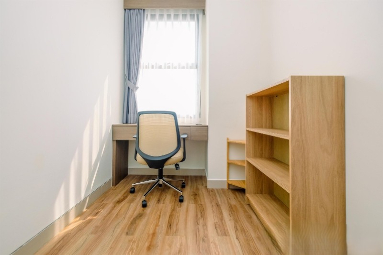 Facility 5, Comfortable 1BR with Extra Room at Transpark Cibubur Apartment By Travelio, Depok