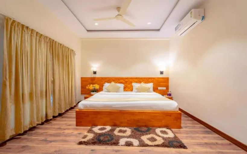 Room 2, Fabhotel Red Button Resort, Satara