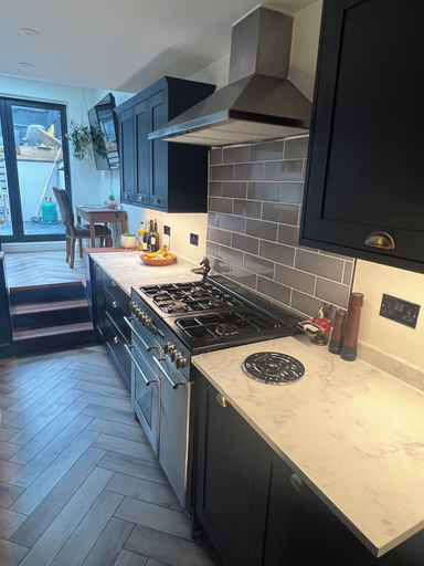 Private kitchen 5, Spacious House in Guildford, Surrey