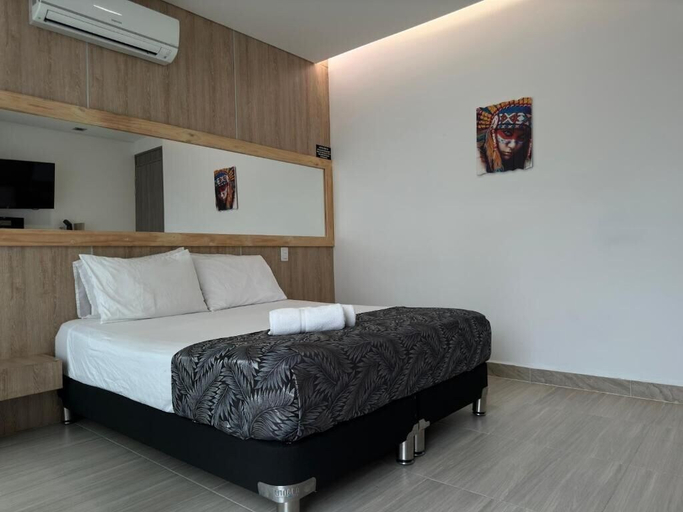 Bedroom 5, HOTEL PISO 12, Bello