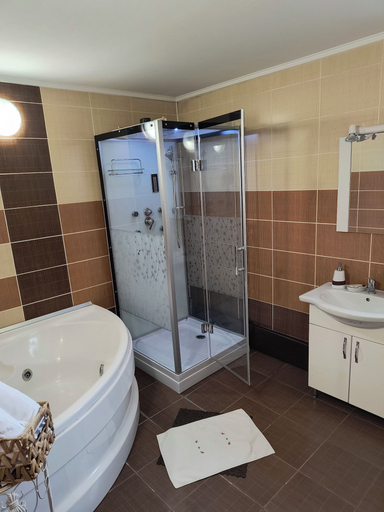 Bathroom 3, Casa Mais, Brasov