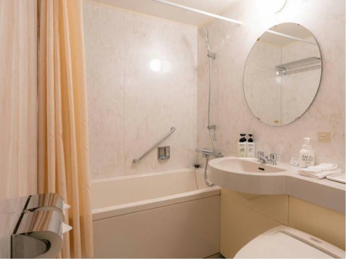 Bathroom, Maiko Kogen Hotel, Minamiuonuma