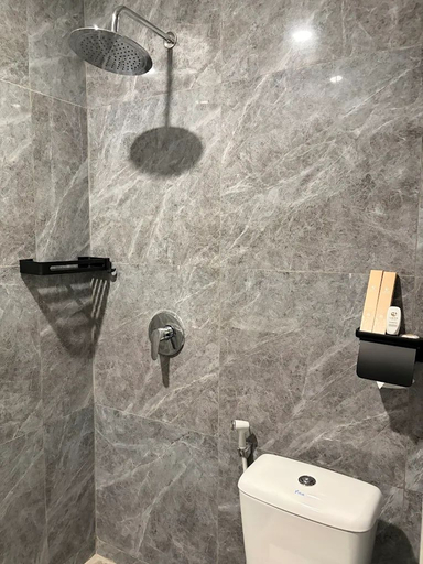 Bathroom 5, Gstay MT Haryono, Semarang
