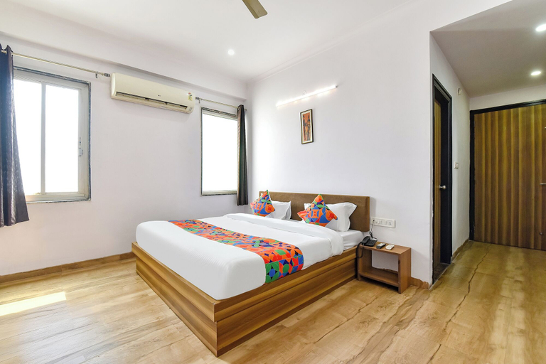 Room 4, Fabhotel Bunglow 16, Jaipur