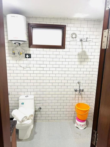 Bathroom 3, Fortune Home Service Apartment Studio, J-267 Saket, Delhi