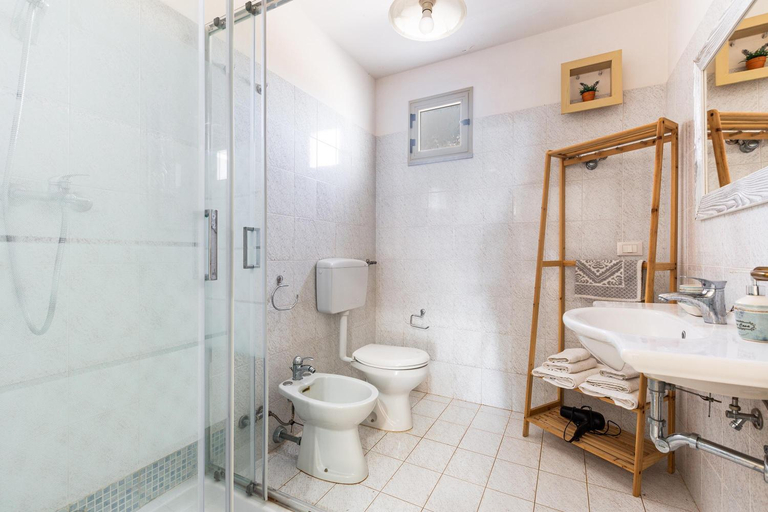 Bathroom 3, Casa Brigante by BarbarHouse, Lecce