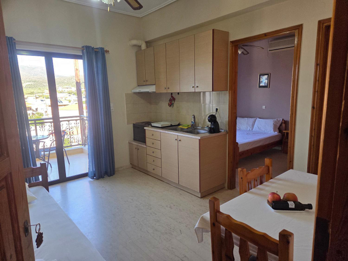 Others 3, Elea rooms 7, Peloponnese