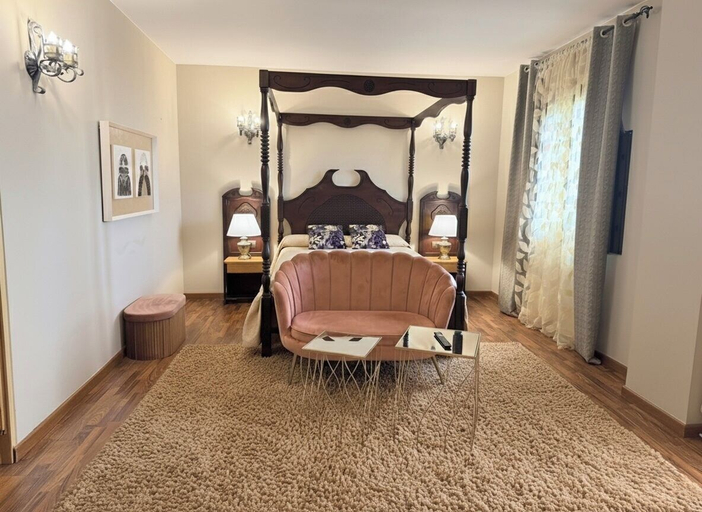 Bedroom 4, Hotel Castillo Bonavia, Zaragoza