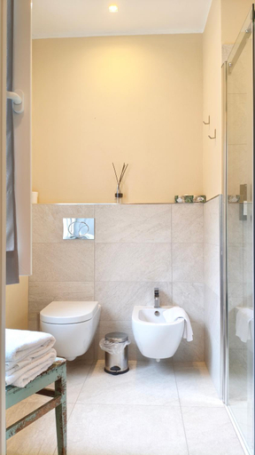 Bathroom 2, Ciabot delle Aie - Barolo, Cuneo