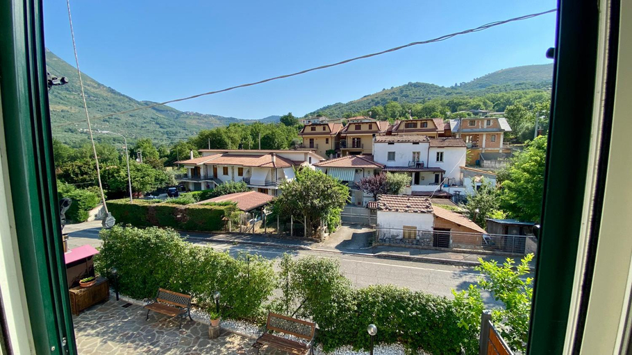 Others 3, La Casa Di Nonna Tella, Latina