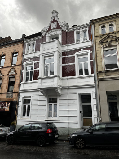Primary image