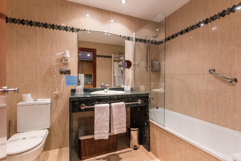 Bathroom 4, Pierre & Vacances Pas de la Casa Princesa