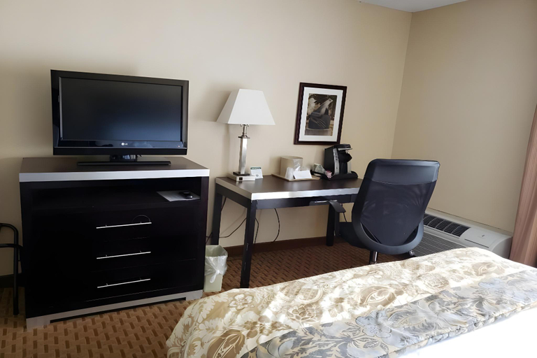 Bedroom 2, Chateau Resort and Conference Center, Monroe
