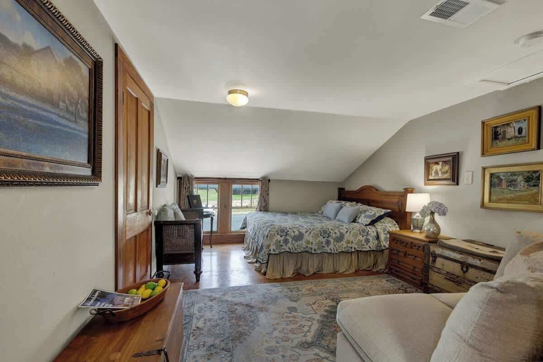 Bedroom 2, Gillespie House-2 Suites-walk to Main St!, Gillespie