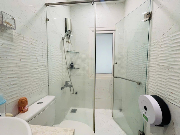Bathroom 5, Grace Apartment 3, Phú Nhuận